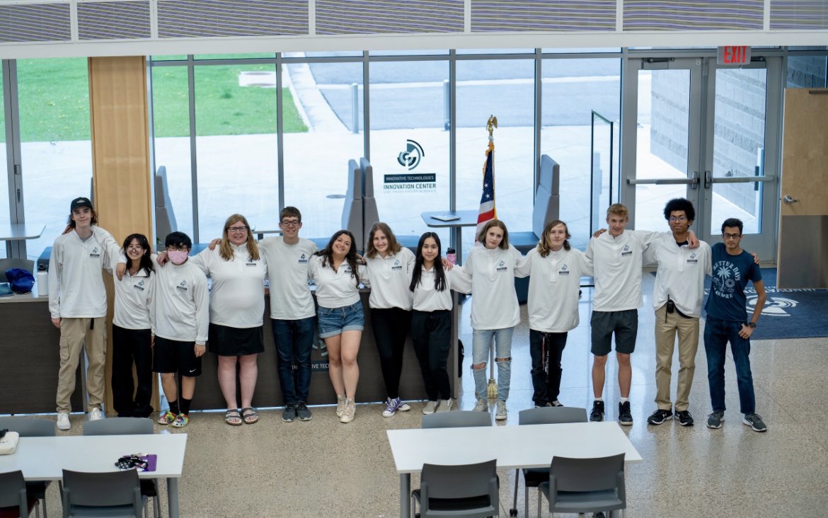 SiennaArellano6's tweet photo. On Saturday the @ICSVVSD Cyber Tech Team put on the third annual CodeZone Middle School Challenge! #StVrainStorm @bethcerrone @VerleneDodds @KayleeC_018 https://t.co/ThTzwyboUj