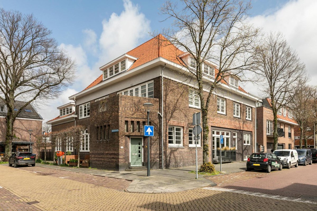 puurmakelaars's tweet photo. Te koop: #Appartement, Postlaan 1 A5 #Heemstede Energielabel . Vraagprijs € 695.000. Info: https://t.co/UnN63upjzZ https://t.co/zSamKLusgQ