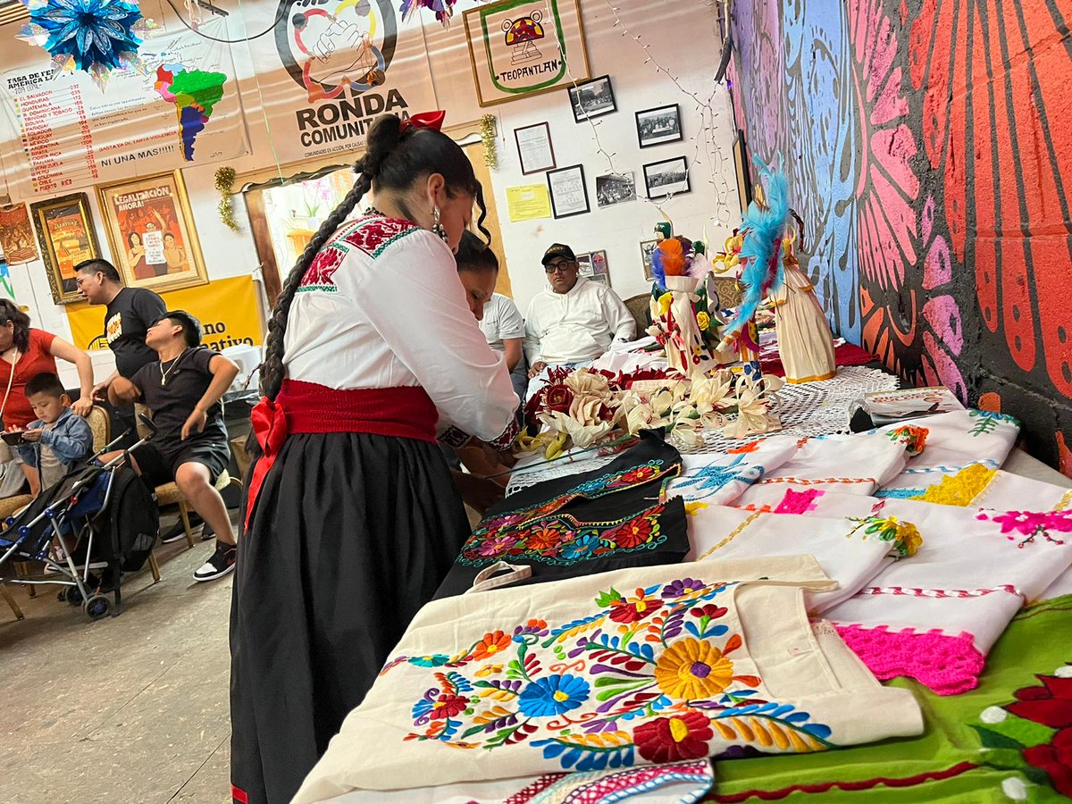 MolinoInfo1's tweet photo. A veces los sueños se cumplen: ayer se inauguró una nueva etapa en nuestra casa en el #Bronx, la Casa de los Pueblos. Tras la ocupación de espacios para la promoción de artistas de pueblos originarios, este espacio en #NuevaYork abre sus puertas. 📸:don Reyes #ElPuebloHablando https://t.co/yZFbyP1Sbl