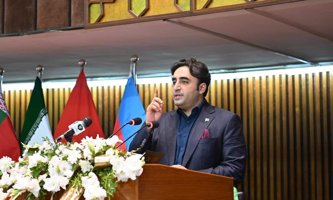 PPPinParliament's tweet photo. Chairman / FM MOFA Bilawal Bhutto Zardari @BBhuttoZardari addresses the event of  Golden Jubilee of the constitution at @NAofPakistan. https://t.co/hq8Z6FoX83