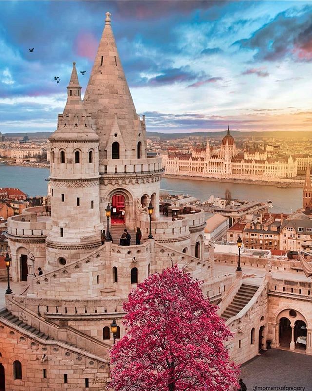 wanderlust_pics's tweet photo. Budapest, Hungary 🇭🇺 https://t.co/Lmz4oWMFxv