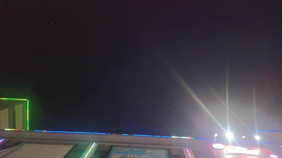 clark83326's tweet photo. 夜空中最亮的星，照亮天空。 https://t.co/4uk4XJls1G