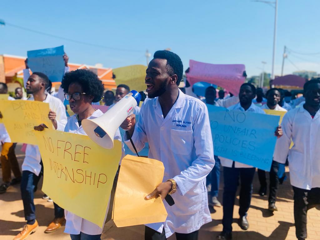 OfficialFUMSA's tweet photo. The voices of these young people demand action  justice and the deployment of medical interns

#Deploymedicalinterns 
#Deployinterns 
#PaySHOs https://t.co/mGkqRamviR