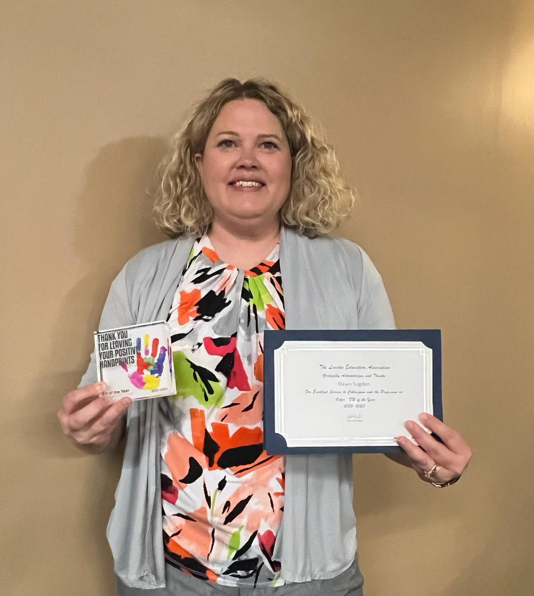 LPSHealthy's tweet photo. Health Services is lucky to have Sharon and Dawn as our LEA Faculty Reps! Dawn is the LEA Faculty Rep of the Year! Health Services also received perfect attendance— Thank you Dawn and Sharon! https://t.co/4iQfMCv8zu