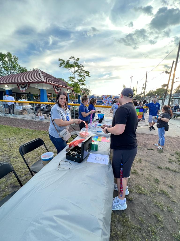 ElmoraYouth's tweet photo. WOW WHAT A TURN OUT
Elmora Youth League Family Movie Night Tricky Tray Event.
Thank you to all that came out to help and support the league and making Movie Night an amazing event.
SEE YOU NEXT YEAR 😊
#trickytray #elmora50thseason https://t.co/jItecCKT3q