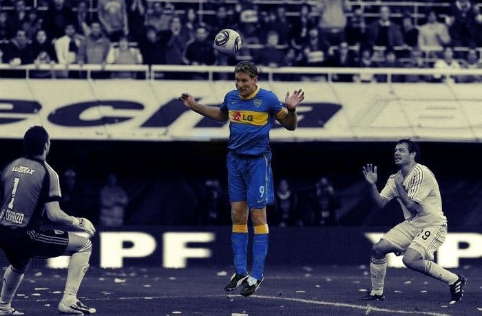 Cronopio777's tweet photo. A 12 años del último gol de Martín Palermo a River. A 12 años del último empujoncito. https://t.co/RyIzBieBQt