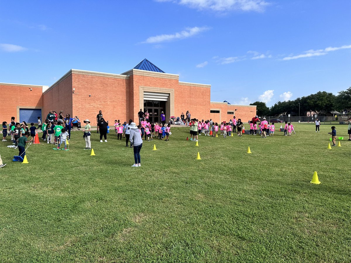 Farrell Elementary tweet media