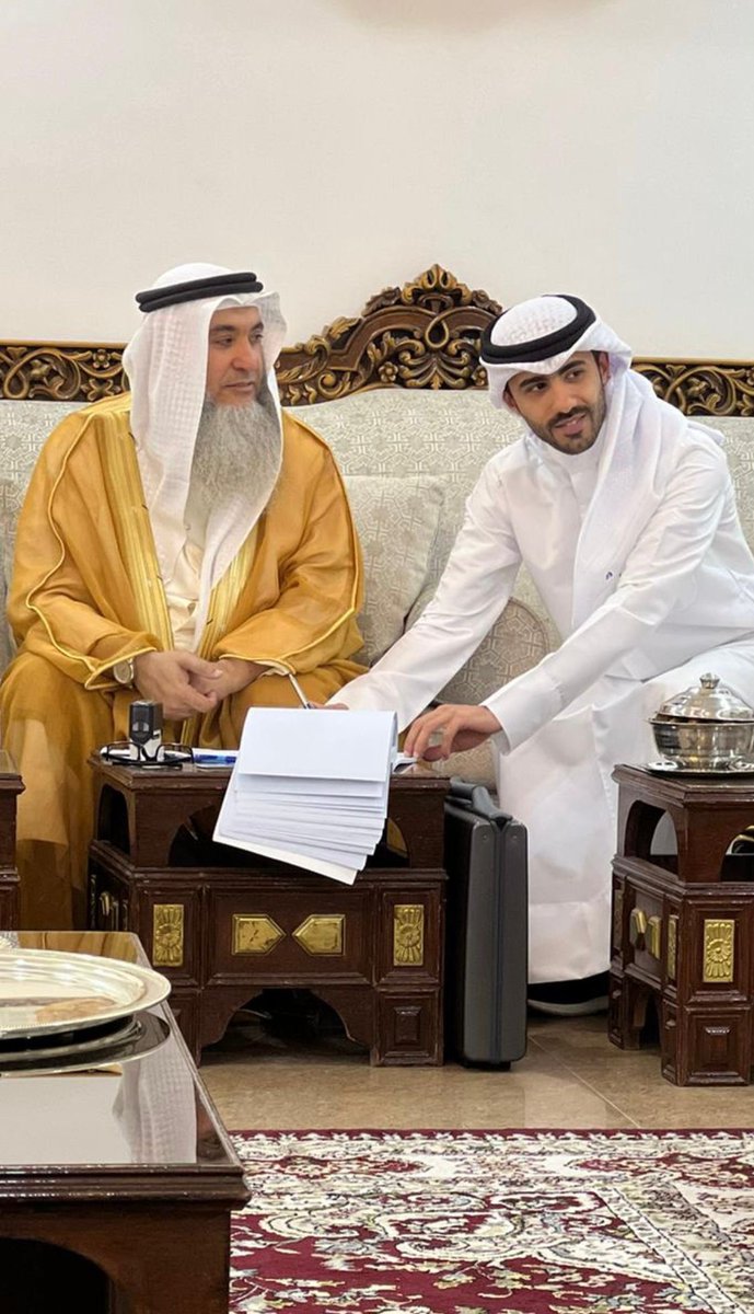 الحمدلله الذي بنعمته تتم الصالحات 
تم بحمد الله وفضله "عقد قراني"
سائلاً المولى عز وجل لي ولكم التوفيق