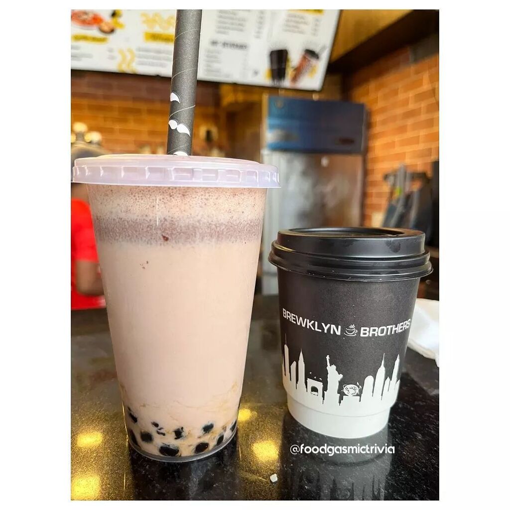 📷 #Repost foodgasmictrivia
.
Chocolate Bubble Tea and Classic Cappuccino from @brewklynbrothers
.
.
.
#bubble #bubbletea #cappuccino #cappucino #brewklyn #cafe #coffee #coffeetime #coffeetime #coffeelover #coffeelovers #coffeegram #delhi #delhifoodie… instagr.am/p/CsRAJwtOXDe/
