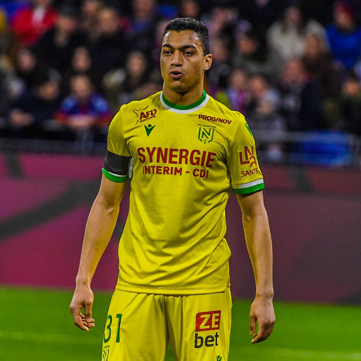 eurofootcom's tweet photo. 🇪🇬❌ 𝐎𝐅𝐅𝐈𝐂𝐈𝐀𝐋 | FC Nantes have fined striker Mostafa Mohamed for refusing to take part in the weekends match vs Toulouse. 

An anti-homophobia campaign took place across French football, with Ligue 1 &amp; 2 teams having rainbow themed name, numbers &amp; armbands. https://t.co/PrJg77X4eP