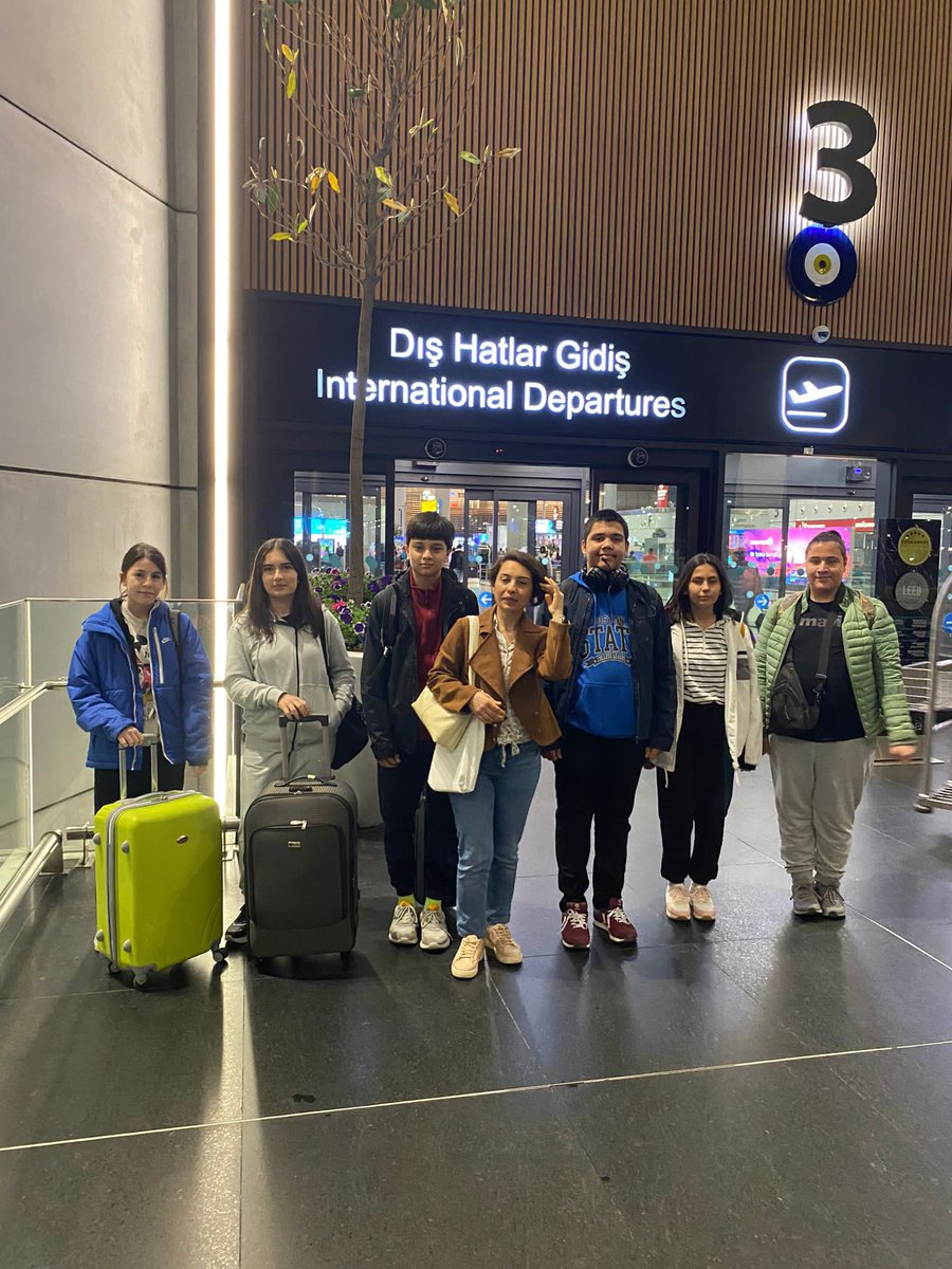 IstMEMErasmus's tweet photo. 📣Akreditasyon Okul Eğitimi Öğrencili Grup Hareketliliği kapsamında okullarımız İspanya’da 🇹🇷🇪🇺 @tcmeb @istanbulilmem @memleventyazici @ist_arge @ErsahinMustafa @ABBaskanligi @ulusalajans @ilkerastarci https://t.co/nmGBL22lBg
