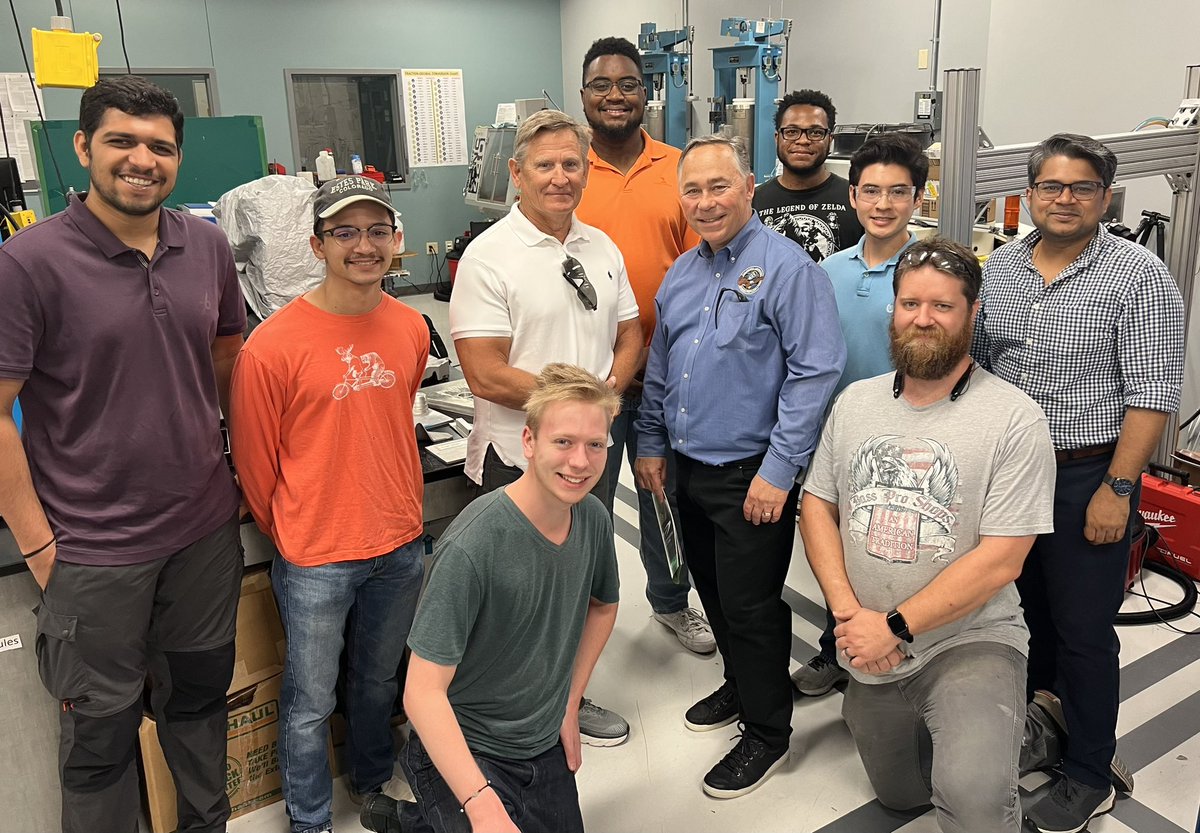 explorelsi's tweet photo. LSI spent the day @UNTsocial with our friends Angus McColl to discuss partner opportunities for deep space exploration research. The possibilities are limitless! #research #education #explorelsi https://t.co/SKMSe7uBO0