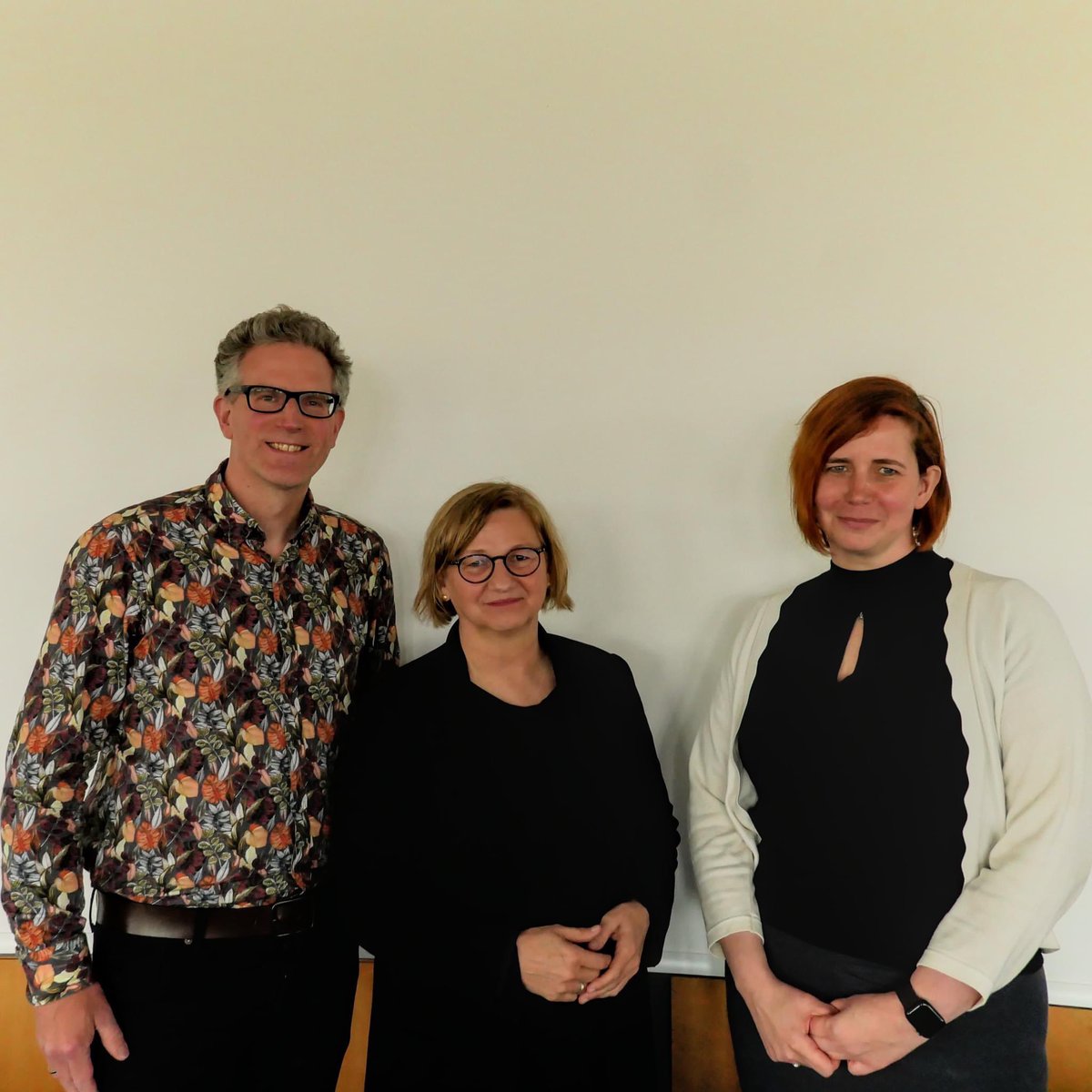 VillaMerlaender's tweet photo. Danke an die #HSNiederrhein für die Einladung an unsere Leitung Sandra Franz zu einem Vortrag zum Thema “‘Die Juden sind anders?’ #Antisemitismus und #Othering  als Ausdruck #GMF und Formen der Identitätsbildung von Gruppen.” So sieht erfolgreiche #Kooperation aus. https://t.co/kFbu4ofWZ5