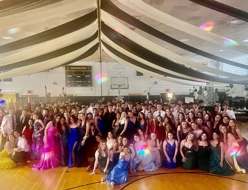 Class of 2024 celebrate their JR Prom🏙️#wearewantagh @paulguzzone44 @winansC_A @wantaghschools