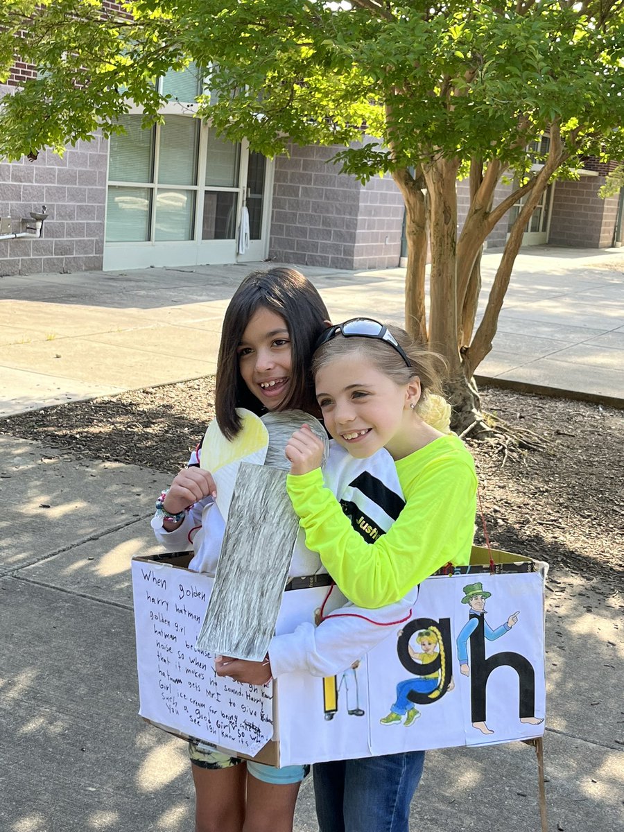 We had a great morning at school with Lydia! We got to watch the <a href="/letterland/">Letterland</a> Parade that all the K-2 students participated in. Lydia was Golden girl and her friend was Ms. I. Together they made 2/3 of a vowel team 😉