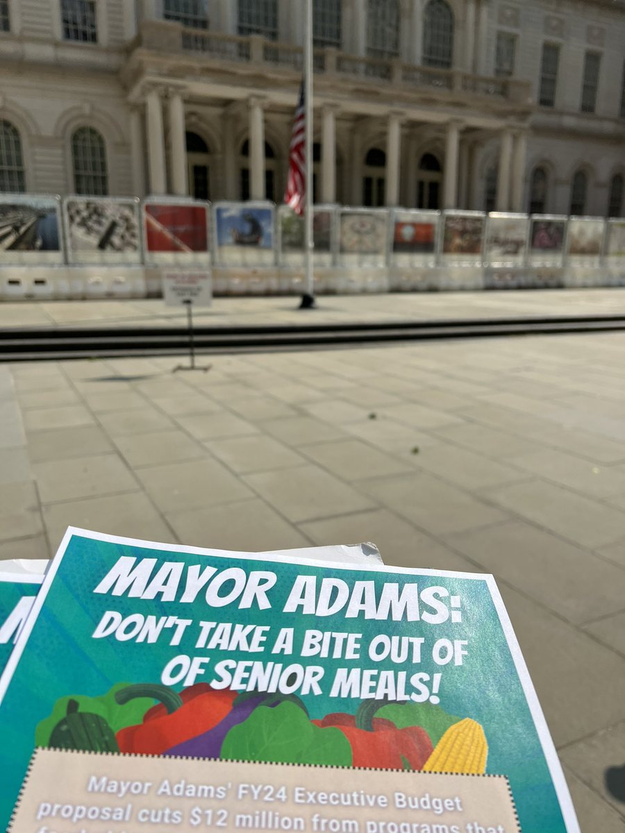 TaraKleinTK's tweet photo. Older adults were at City Hall before today’s budget hearing on aging to tell @NYCMayor Adams: Don’t Take a Bite Out of Senior Meals!#AdvocateForAgingNYC #JustPay @NYCAging https://t.co/ecLYE2FBRU