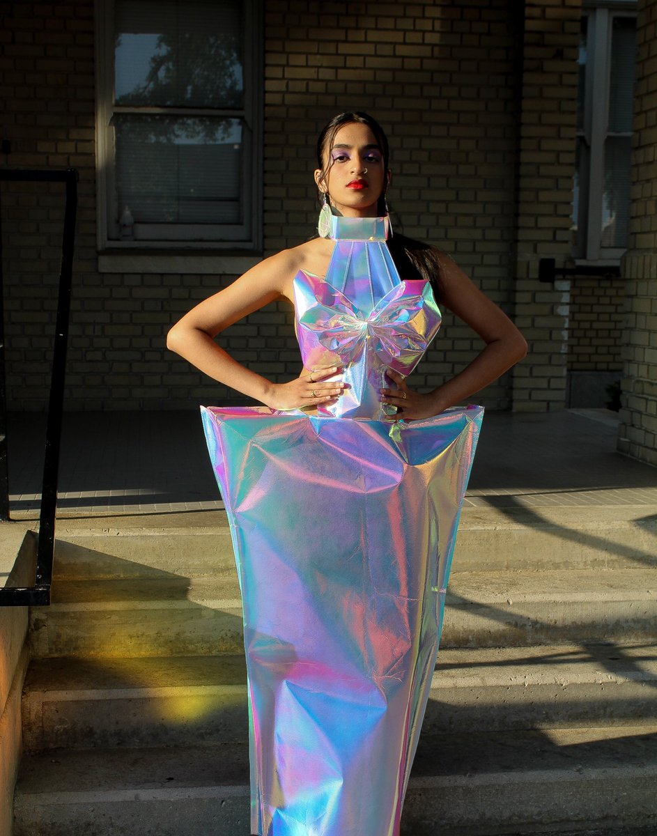 NPBdesigners's tweet photo. @shania.mastan wearing our reflective geometric metallic dress🍭✨

We’ll be adding to the website soon!🛍 https://t.co/v1RujRtkyy #metallic #dress #summerfashion #ncfw https://t.co/aKQMg6jL8p