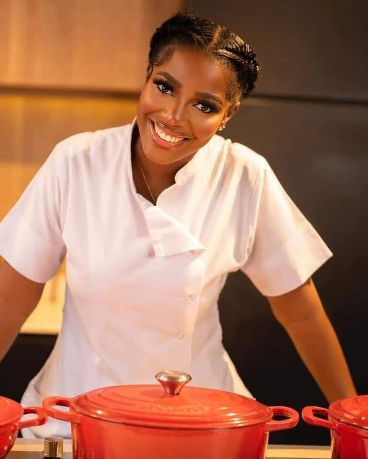 wurawright's tweet photo. Na person wey no give up dey break record. Congratulations Hilda https://t.co/QaNXCAFudu