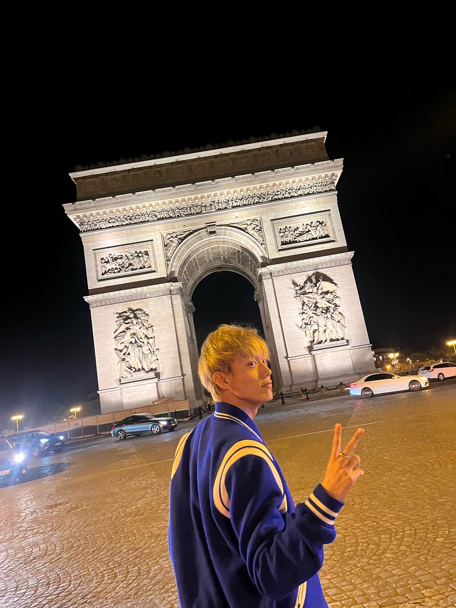 P1H_members's tweet image. I ❤️ PARIS

#P1Harmony #INTAK