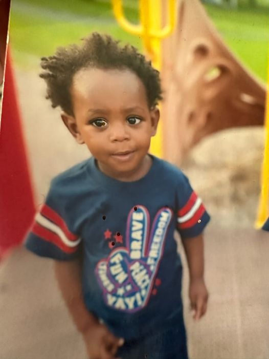 CrimeWithBobby's tweet image. BREAKING - Missing 3 year old in Elkton MD

3 year old Mykell Richardsonwas last seen at about 4:20 PM in the area of Quail Court, Elkton wearing a green long sleeve shirt and pull ups. If you see him please call 911 immediately

#childmissing #breaking #news #breakingnews