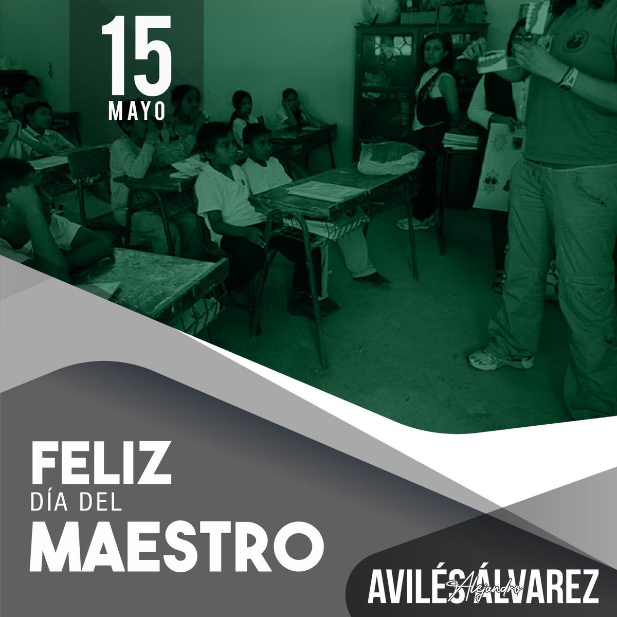 Felicito con mucho respeto y cariño a todas y todos los maestros en su día.

¡Feliz #DíaDelMaestro!