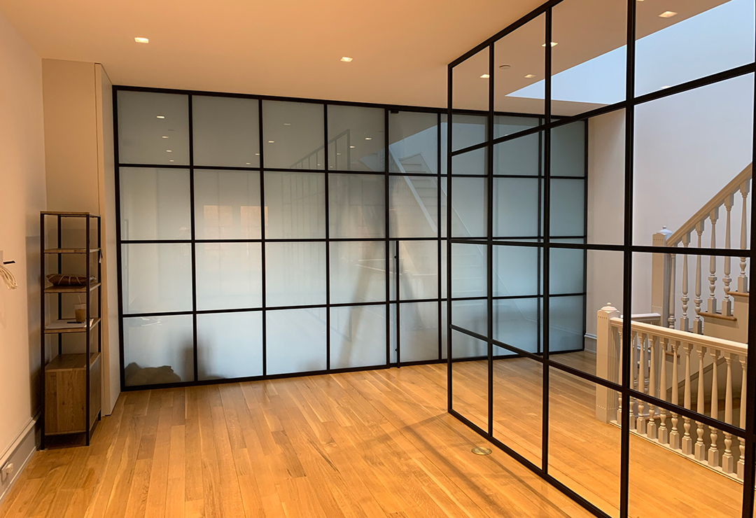 Embrace eco-friendly architectural designs with @zona_glass for a sustainable and stylish space!

Learn more: mfstyles.us/ZONAproducts

#modernfoldstyles #whyzona #zonaglasswallsystems #glasswalls