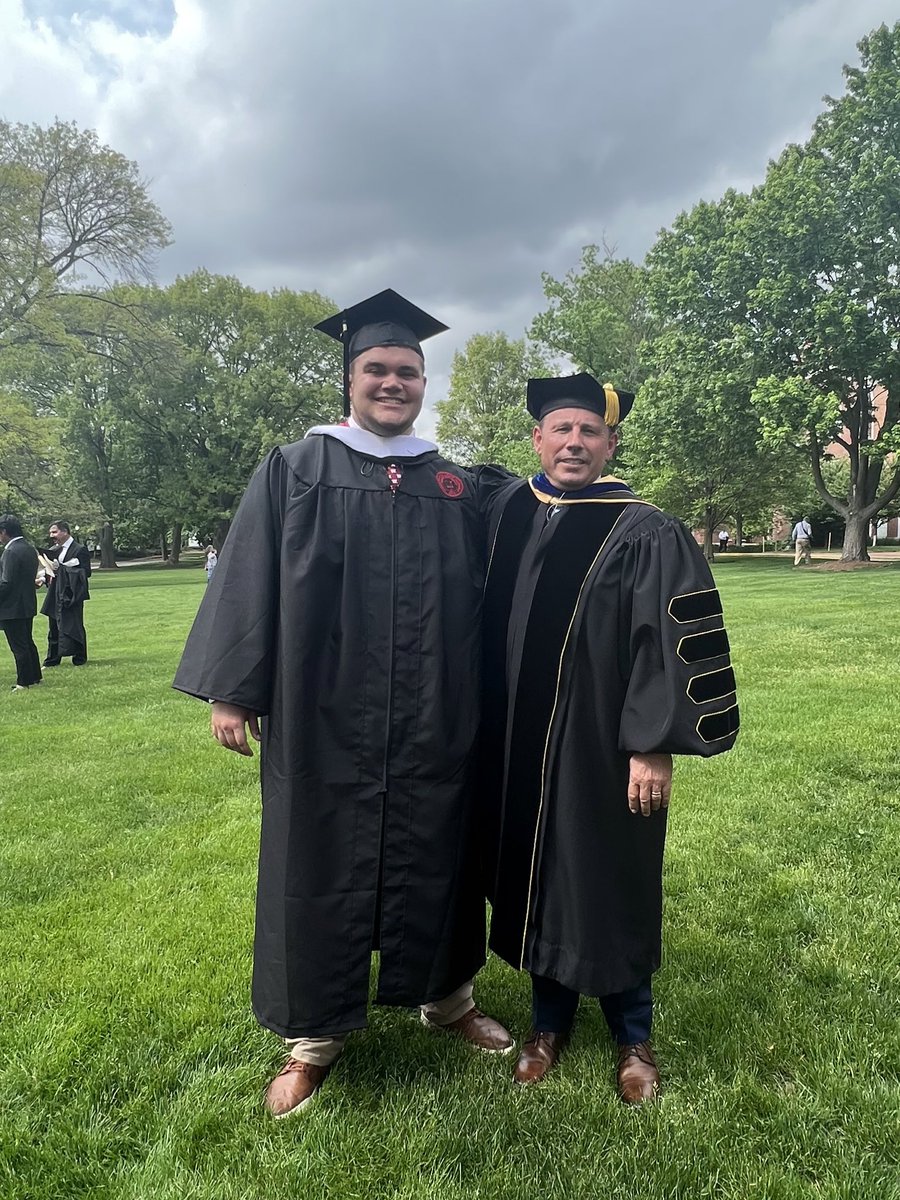 SarahCrossmanSu's tweet photo. It’s no ordinary Monday when you experience a glorious weekend @WabashCollege . Thank you President Feller and every member of the #Wabash community. 
This is a wondrous place for young men to become innovative &amp; compassionate global leaders. 
#GoHere #MondayMotivation #LoveMore https://t.co/sRkZs1JKv4