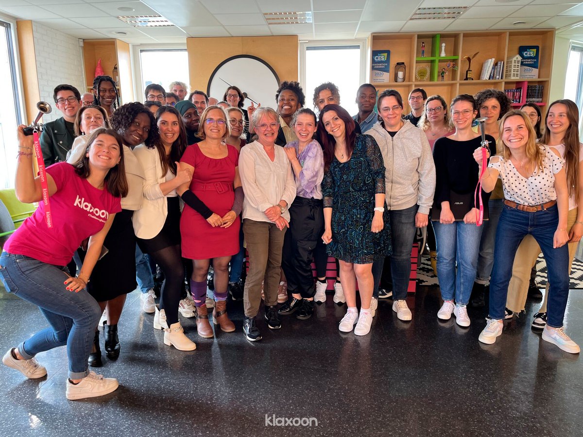 Klaxoon, a Wrike company (@klaxoon) on Twitter photo 🚀 Nous étions heureux de recevoir la 6ème édition de #Digital Job Xperience organisée par notre partenaire ESTIMnumérique !
👉 29 femmes ont été initiées aux bases du développement web accompagnées par des mentors et des professionnels du #numérique ! 🚀 Nous étions heureux de recevoir la 6ème édition de #Digital Job Xperience organisée par notre partenaire ESTIMnumérique !
👉 29 femmes ont été initiées aux bases du développement web accompagnées par des mentors et des professionnels du #numérique !
