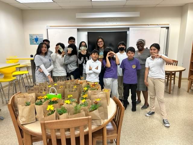On Friday, May 12th, Rosa Parks Community School PTO held a Plant Sale for Mother's Day. Students were excited and ready to purchase their plants, flowers, and hanging baskets for their teachers, mothers, and grandmothers.  #GoodtoGreat #MovingIntoGreatness #OrangeStrong💪🏾