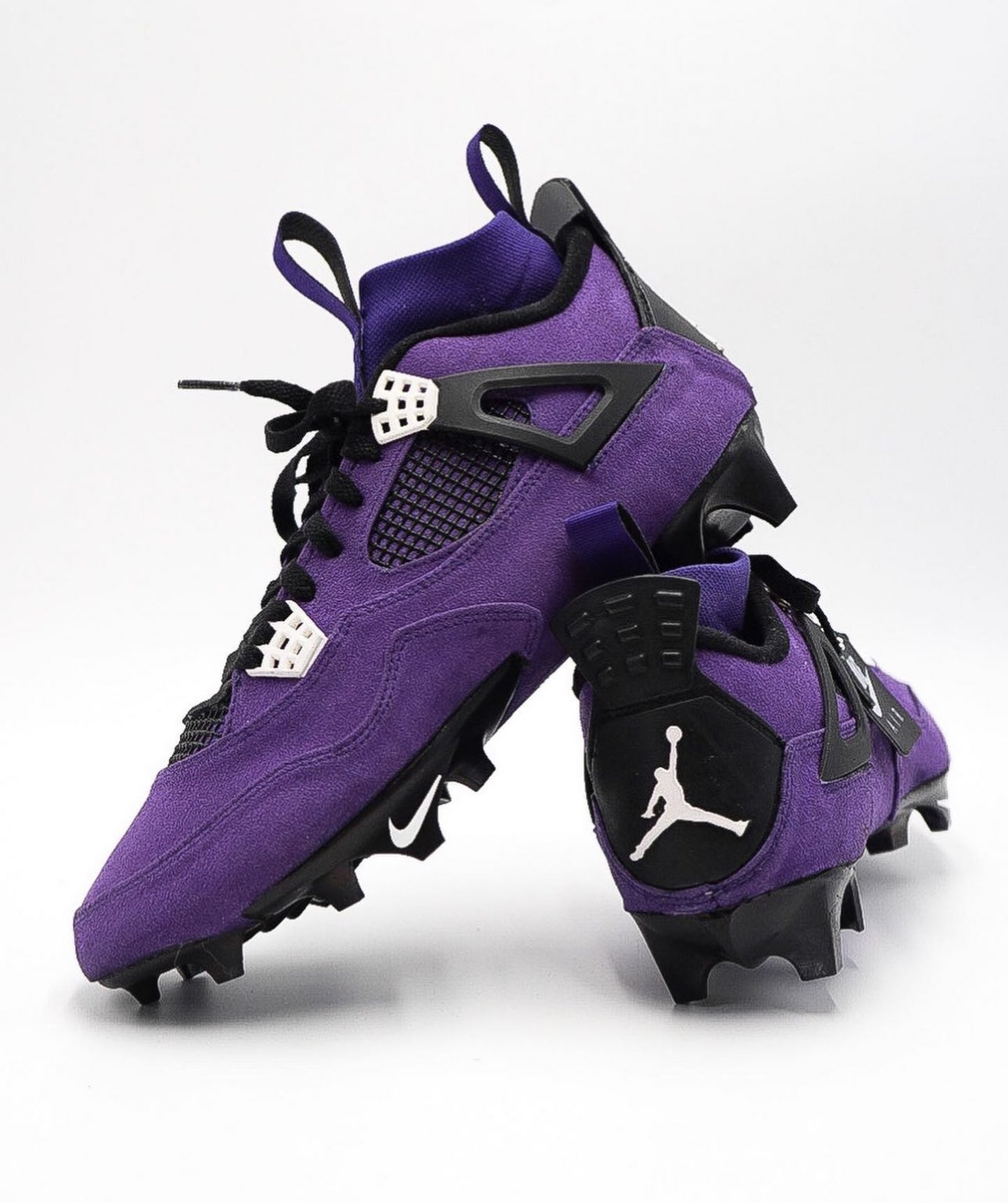 travis scott baseball cleats