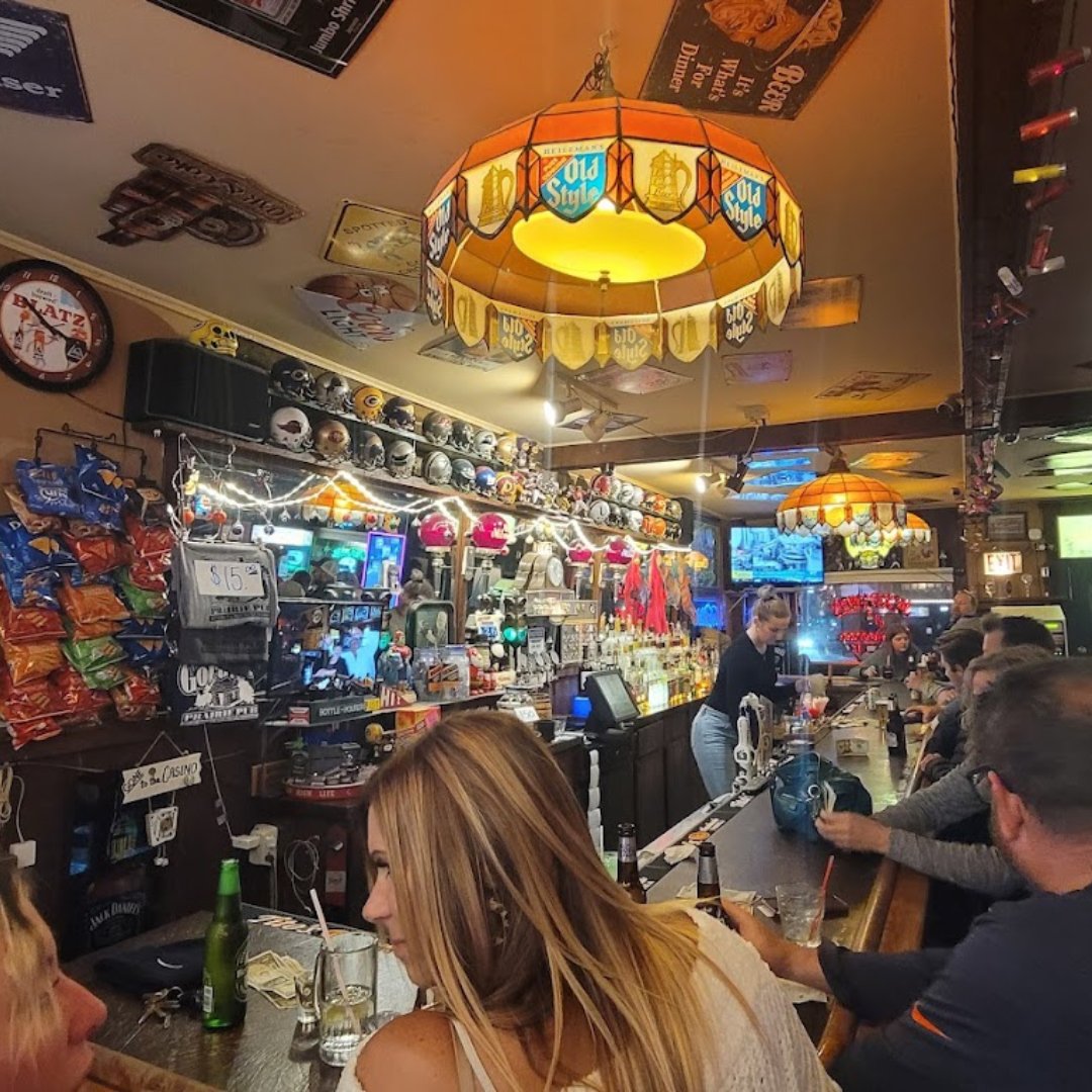 Gordy's 🍻 is a local favorite and a great place to wet your whistle!

📷 Photo by Chris B. / Google Reviews

#KenoshaCounty #GordysPrairiePub