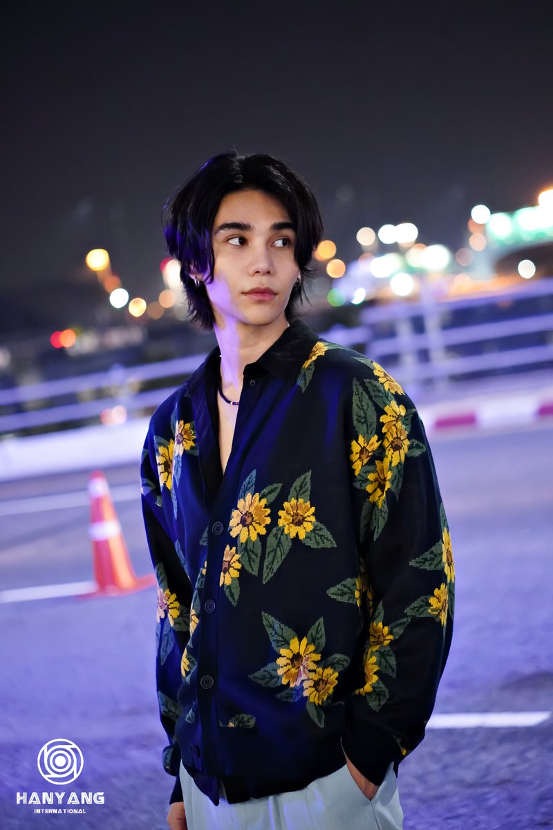 blcommunity_int tweet media