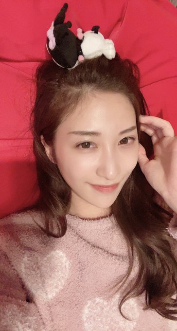 最近少しお疲れ気味😔  そろそろお風呂に入らなければ💦  ぜひオンリーファンズのDMチェックされてくださいね💓  むふふ...💓なの送りました✨ https://t.co/He5zVn3MVT