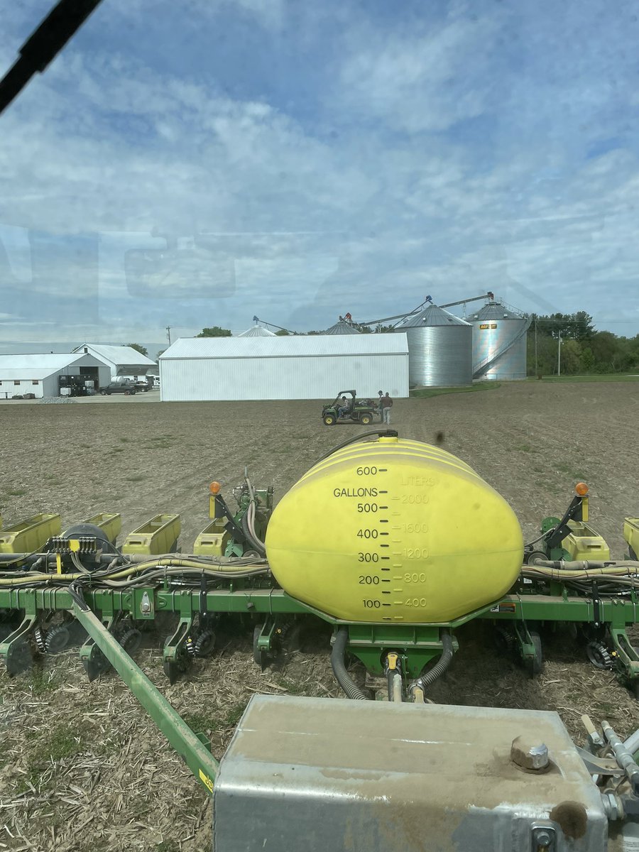 #corn <a href="/AgriGold/">AgriGold</a> Plot Day! Thanks <a href="/SSullender/">Steven Sullender</a> <a href="/mitchgreve/">Mitch Greve</a> excited to see what the new products have to offer. It’s a team effort, just can’t find <a href="/MaxsonDan/">Dan Maxson</a> ? 😂🌽💪