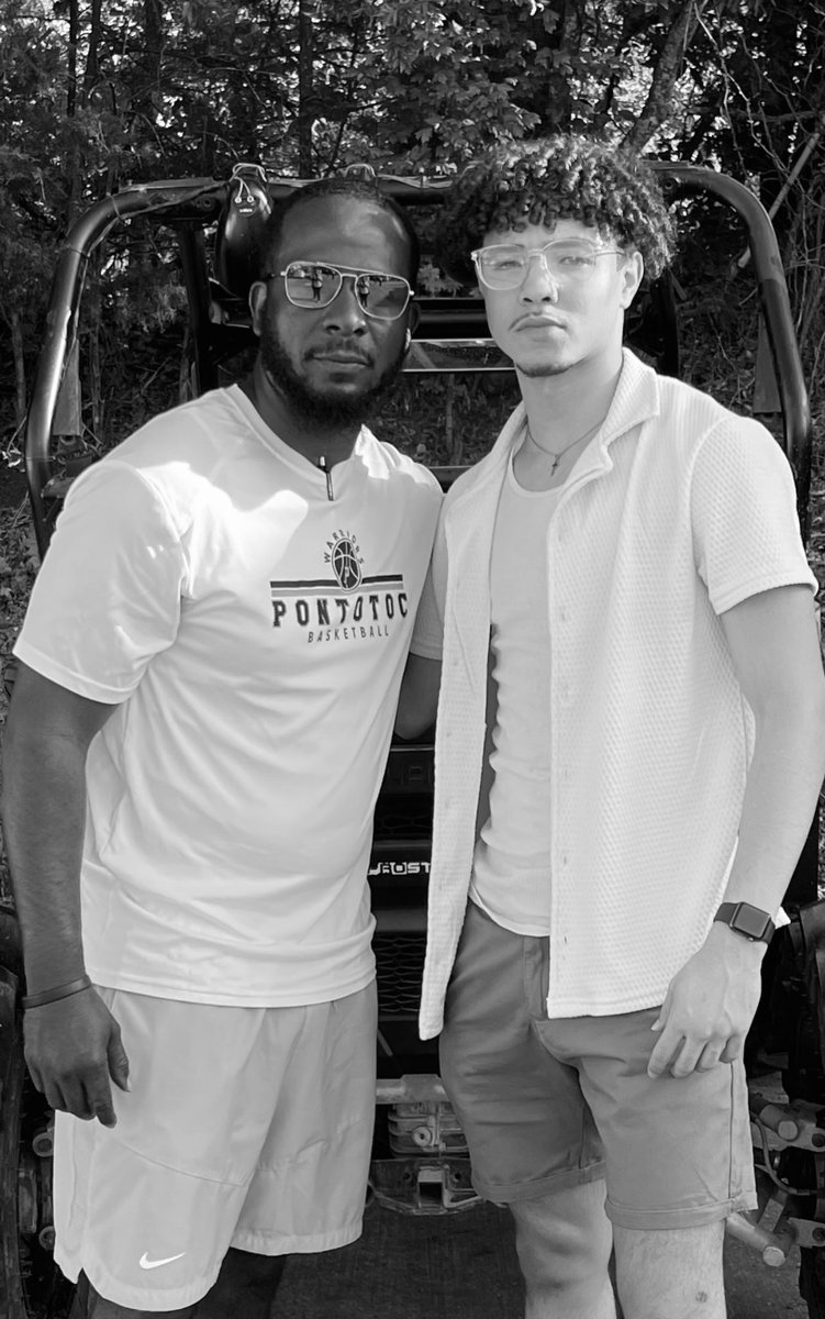 Shout out to my senior <a href="/ZaneTipler3/">Zane</a> 
On to the next chapter! 🖤⚫️⚫️💛🟡🟡