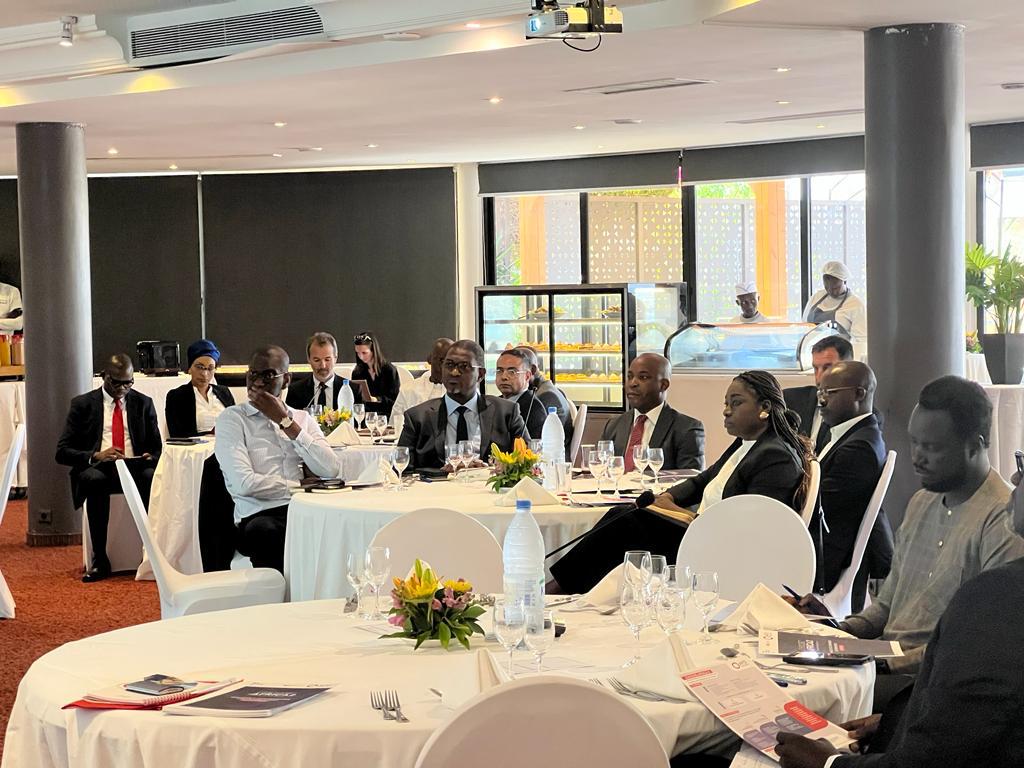 #ChooseAfrica2
La seconde phase du programme 🇫🇷 de soutien à l'entreprenariat africain présentée par <a href="/Sarr_PapaAmadou/">Papa Amadou Sarr</a>, notre Directeur mobilisation, partenariats et communication, et Isabelle Bébéar (<a href="/Bpifrance/">Bpifrance</a>), au Gouvernement et acteurs publics &amp; privés au #Sénégal !