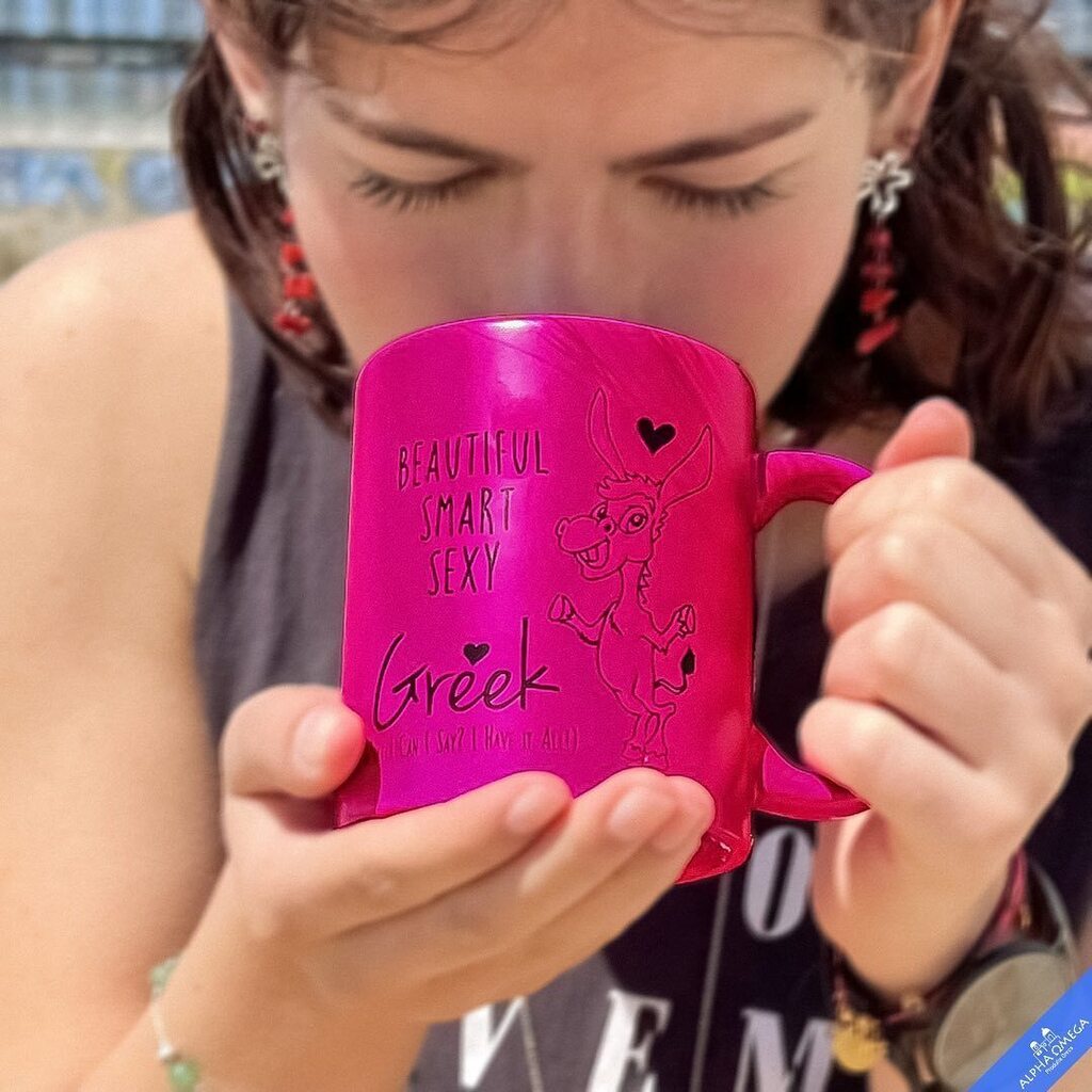 AlphaOmegaOff's tweet photo. Envie d’un mug Beautiful, Smart et Sexy qui te ressemble ? 💗

Ce mug en céramique au motif grec est parfait pour colorer ta journée et te faire voyager dès le petit-déjeuner. 🍵

Commande dès maintenant ton mug fluo et laisse-toi séduire par notre col… https://t.co/qXGXLS5OTc https://t.co/4uDqh04G3i