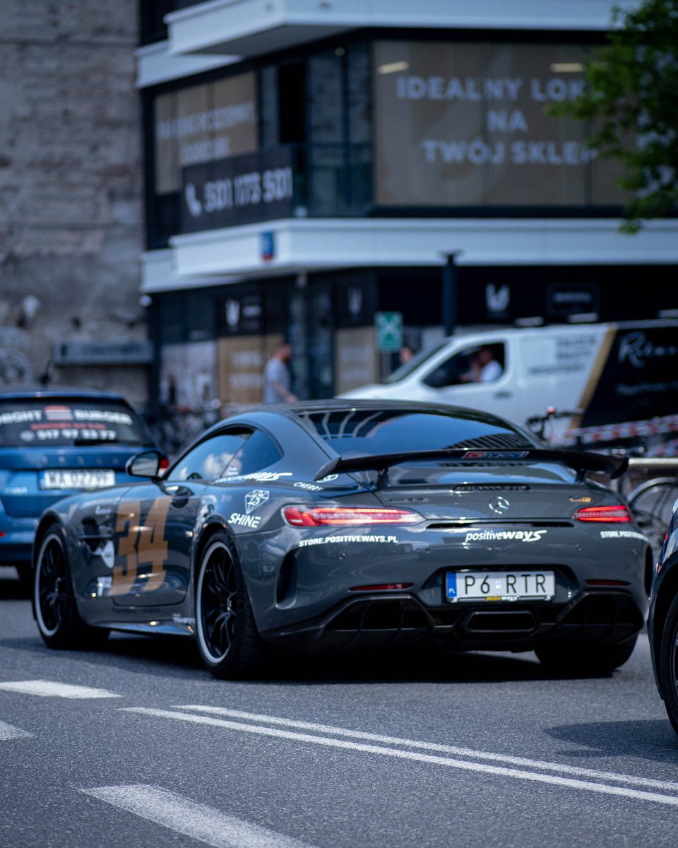 Best 11 Car Gadgets on Amazon

bestblog.co.uk/blog/goods/bes…

#luxury #LuxuryDisease #luxurylifestyle #LuxuryOfFreedom #LuxuryTravel #cars
