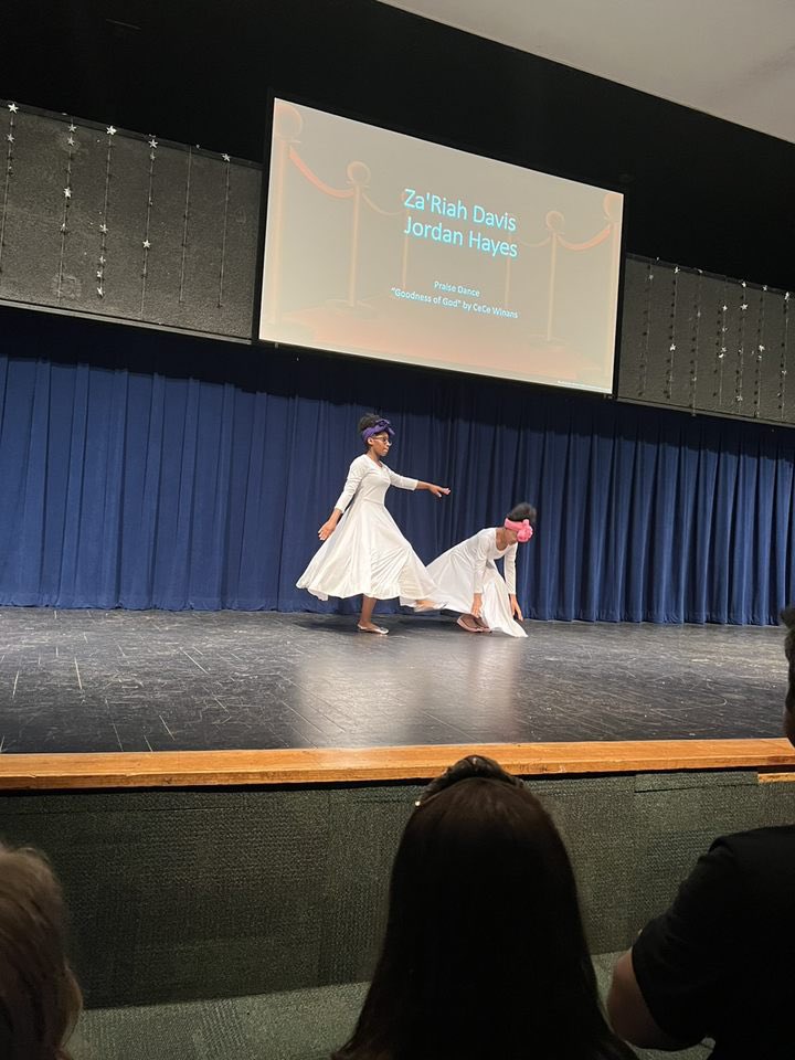 Bellevue Middle School tweet media