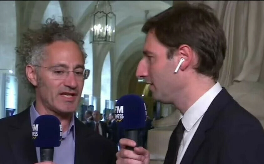 BFMTV's tweet photo. 🔴 EN DIRECT
"Choose France": le PDG de Palantir estime que "le talent mathématique en France est l'un des meilleurs au monde"
https://t.co/XxDpIG3TzI https://t.co/XdAtxx2DEF