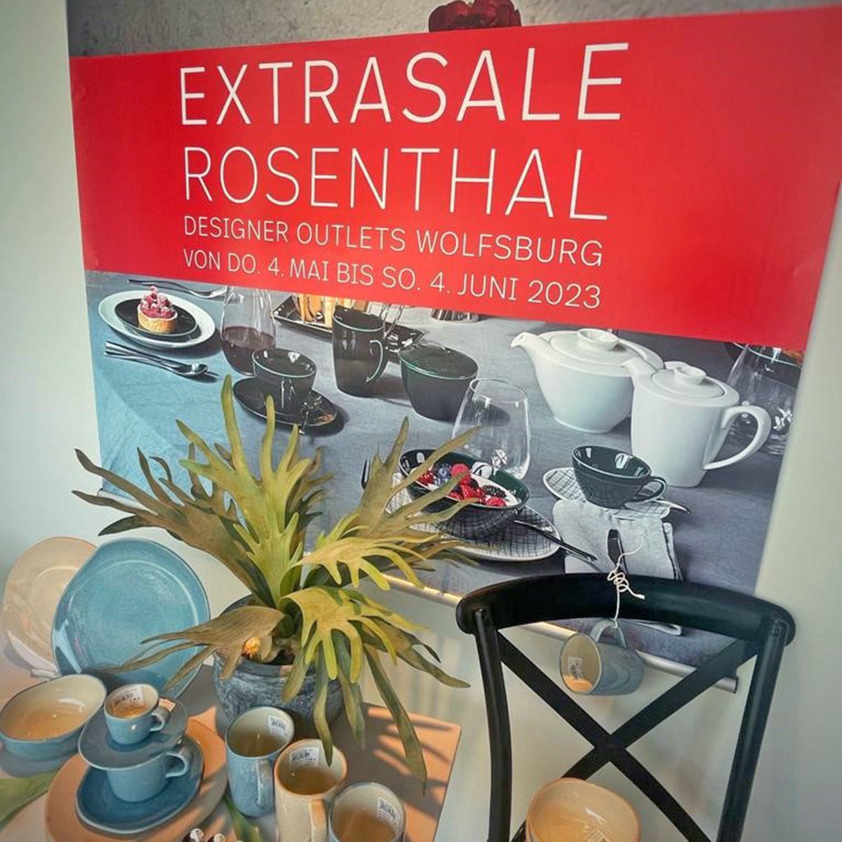 designeroutlets's tweet photo. Entdeckt jetzt unseren Rosenthal Pop-Up Store mit vielen zusätzlichen Reduzierungen auf den Outletpreis. Der Store befindet sich gegenüber von Nike und es erwarten Euch verschiedene Geschirr-Sets, Schalen, Vasen und mehr. Der Store freut sich bis Sa. 4. Juni auf Euren Besuch. 😊 https://t.co/pWKSdsAvmK