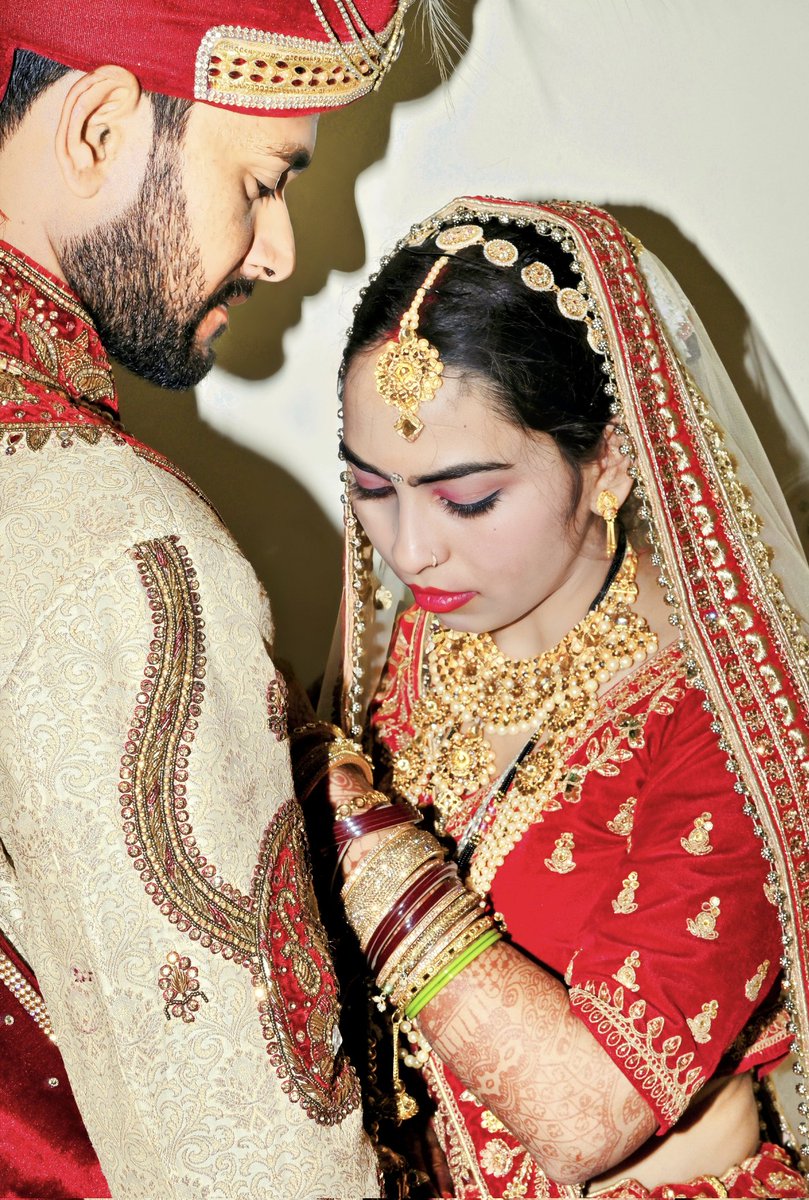 kundra_vikrant's tweet photo. #Marrige.    9 Feb 
 VIKRANT KUNDRA &amp;  ASHU  VERMA
          #indianweddings 
 
     #indianwedding   #Indiaculture  #wedding #indiancouple  #love #artistmarrige  #Rajasthan #pictures  #photographs  #mohabbatein #artist #Village  #Delhi https://t.co/KdPa75GIlc