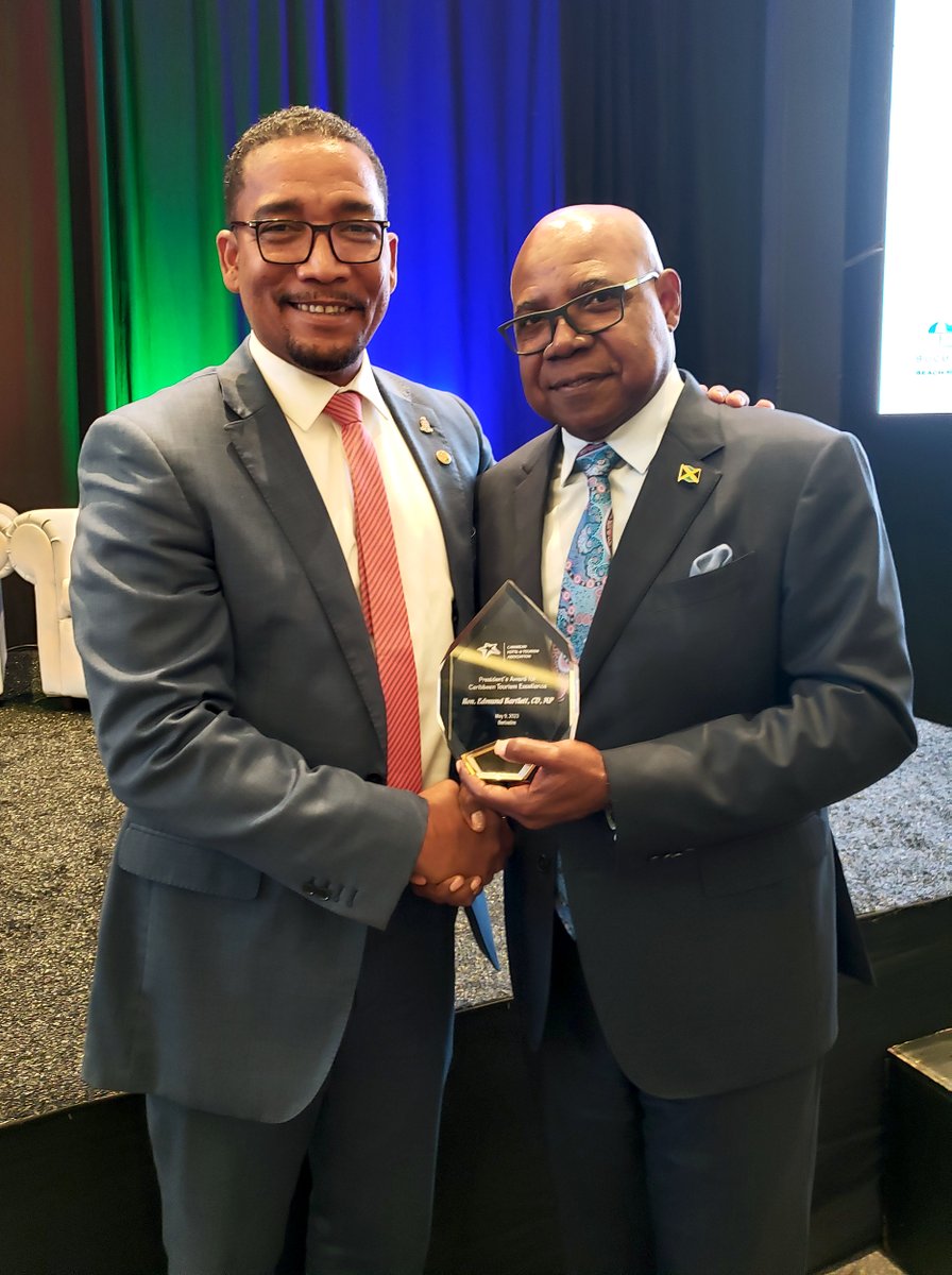 ctotourism's tweet photo. Congrats to Jamaica's Tourism Minister, @edmundbartlett6, on receiving the @CHTANow President's Award for Caribbean Tourism Excellence at #CHTAMarketplace41 in Barbados! We applaud Minister Bartlett's outstanding contributions to the growth and development of Caribbean tourism. https://t.co/2ZrssbKRdy