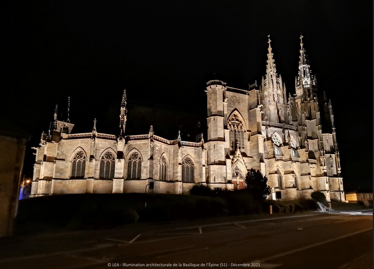 VINCIEnergies's tweet image. 📸 Reconnaissez-vous cet édifice ? 🤔

Il s&apos;agit de la Basilique Notre-Dame de L&apos;Épine ⛪

L&apos;entreprise #CEGELEC Châlons Réseaux en partenariat avec #LEA a été chargée de sa mise en valeur 🛠