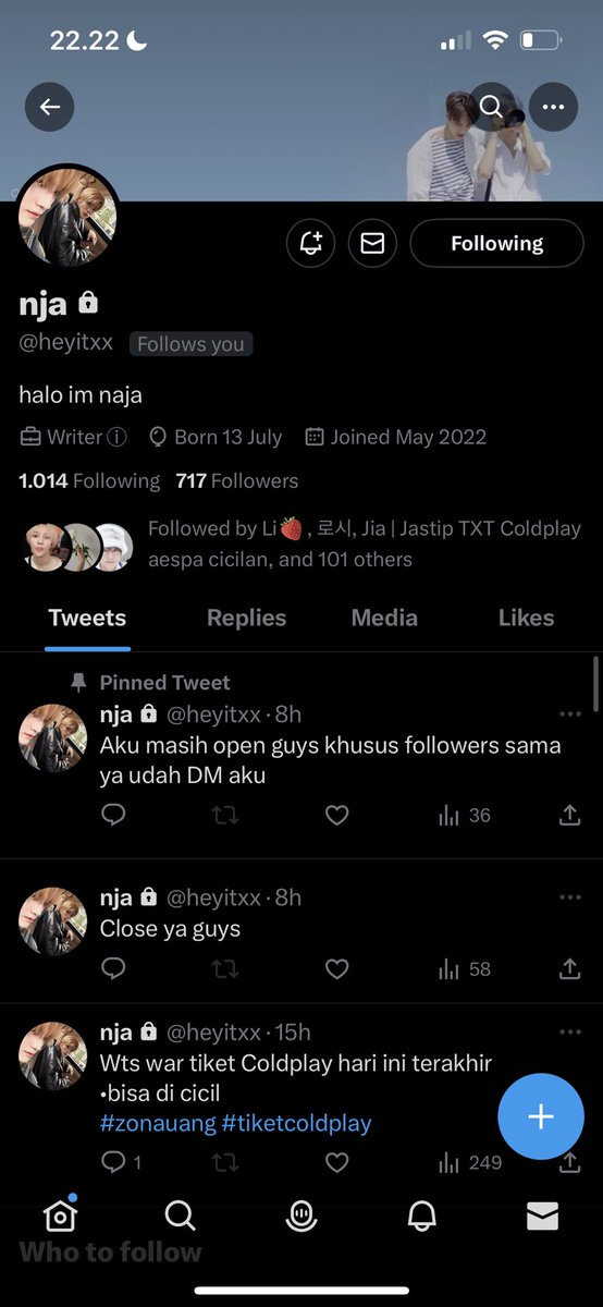 SCAMMER JASTIP TIKET COLDPLAY A THREAD @heyitxx 

(Sorry baru pertama kali buat thread kaya gini)
Kronologi awalnya aku ketemu si jastip ini karna dia reply di salah satu akun aku yang isi tweetnya lagi cari jastip coldplay.

Abis itu aku chat lah kakaknya, setelah panjang lebar-