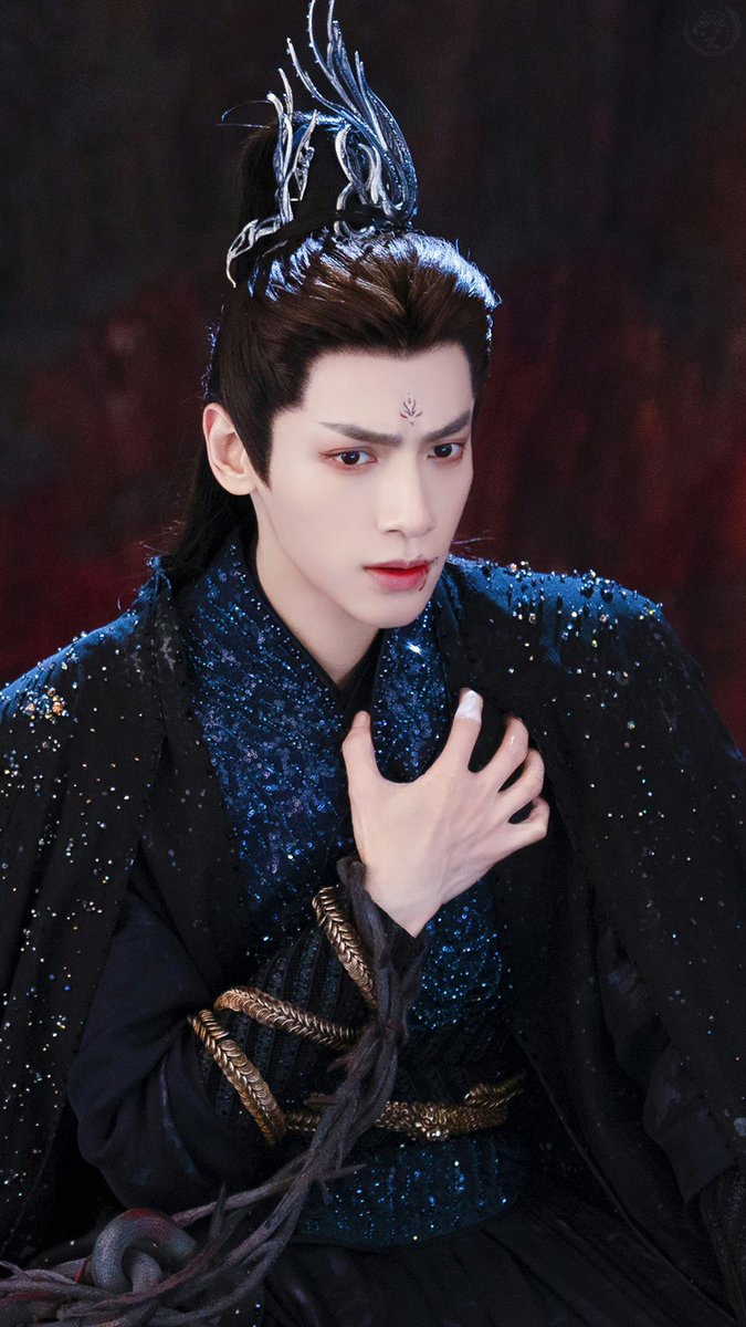 罗云熙 羅雲熙 长月烬明 レオ・ロー FwLgaCLWYAIzkMq.jpg