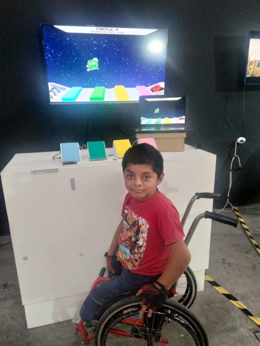 Agradecemos al <a href="/Gob_Puebla/">Gobierno de Puebla</a>  y a la @EconomiaGobPue  por habernos invitado a crear un espacio incluyente en #laferiadepuebla. Y al @concytep , por haber creído en nosotros en nuestros inicios. (2/3)🧑‍🦽