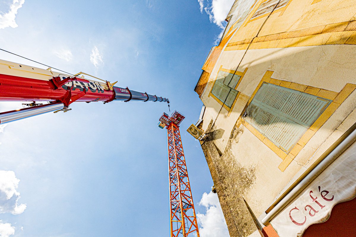 Série "Dauphine Dijon" Le tournant 

C'est le tournant pour le chantier du futur centre commercial Dauphine Dijon, la grue fait son entrée depuis ce lundi. Tête en l'air à Dauphine tourné vers l'avenir.

#dauphinedijon #demathieubard #grue #cayon #dijon