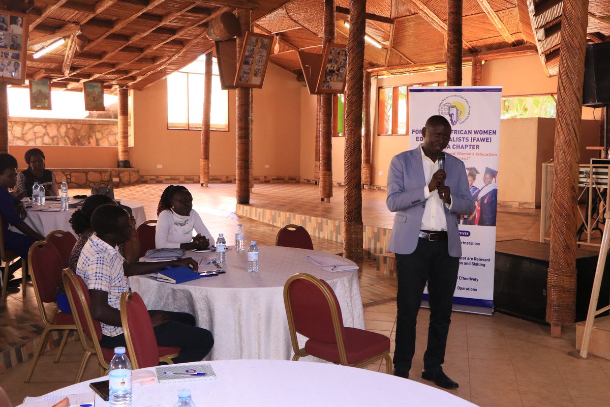 FAWEUganda's tweet photo. Mr. Calvin Okello, Programs Coordinator FAWE Uganda advised the students to have a dream and consistently work towards achieving it.
#SchoolToWorkTransition
#UnlockingPotential https://t.co/TKkFaVI163