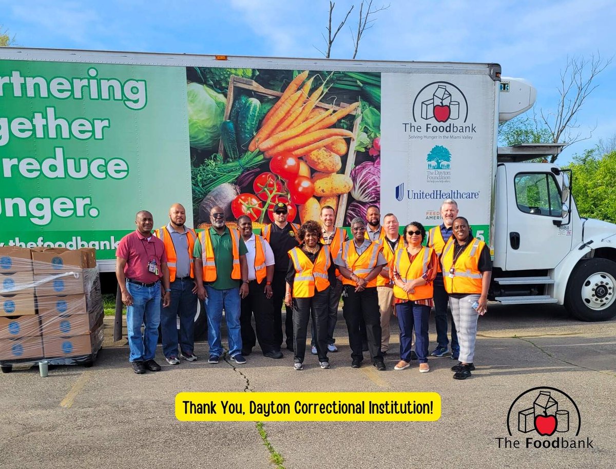 Shout out to these #HungerHeroes from the Dayton Correctional Institution who donated their time to us last week. This group staffed our #MobilePantry at Greater St. John's church and served 180 families!

#ThankYou #StrongerTogther #VolunteerDayton